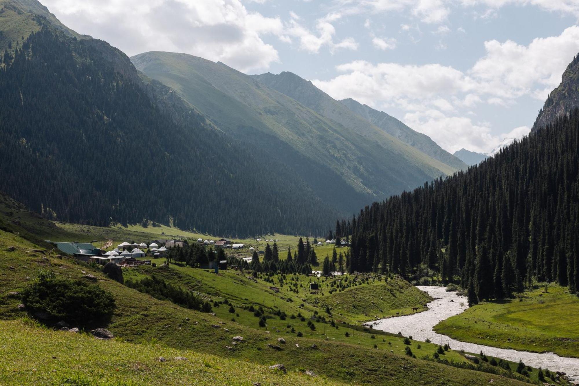 Hotel Eco Yurt Camp Arashan Teploklyuchenka Esterno foto