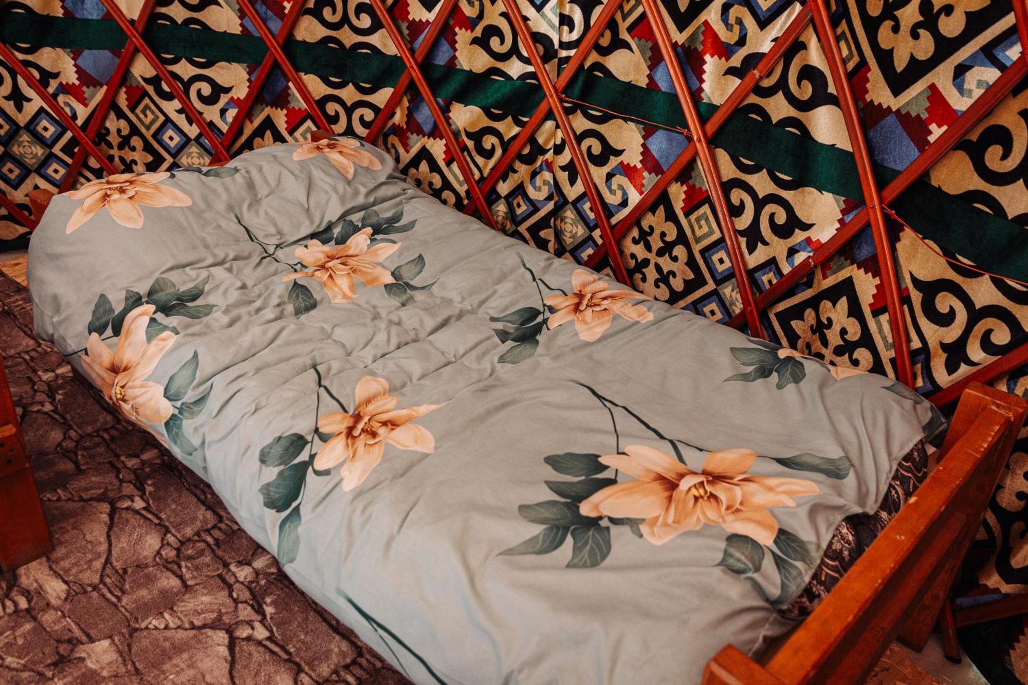 Hotel Eco Yurt Camp Arashan Teploklyuchenka Esterno foto