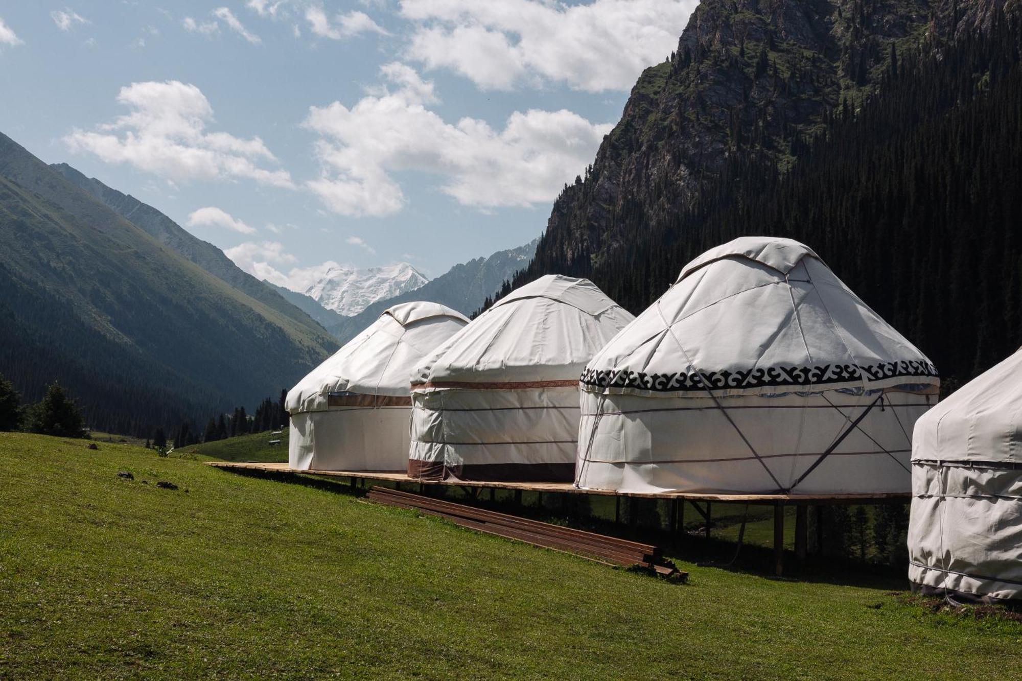 Hotel Eco Yurt Camp Arashan Teploklyuchenka Esterno foto