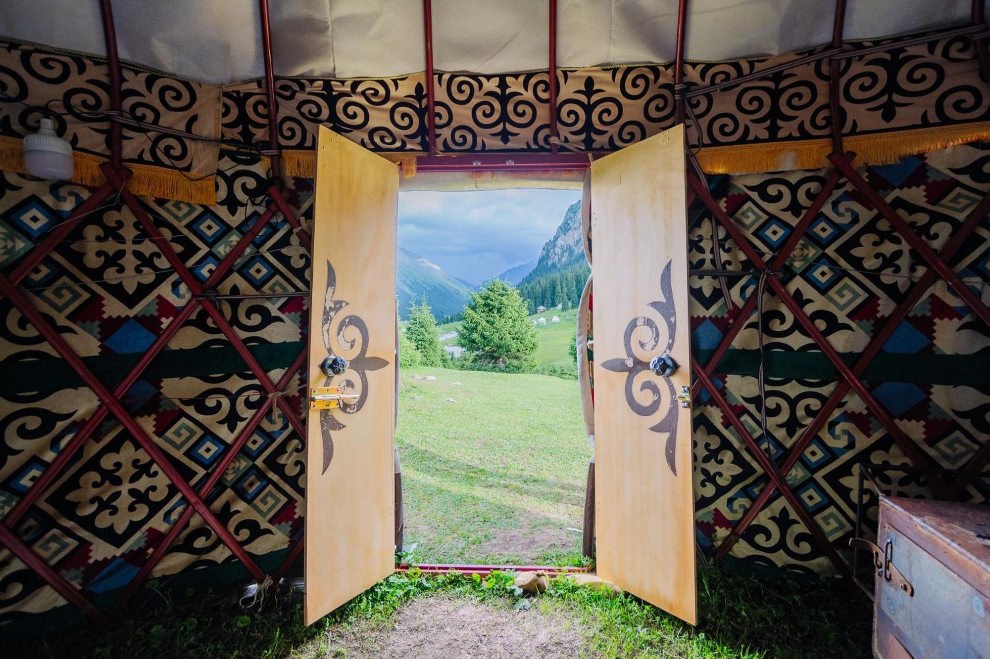 Hotel Eco Yurt Camp Arashan Teploklyuchenka Esterno foto