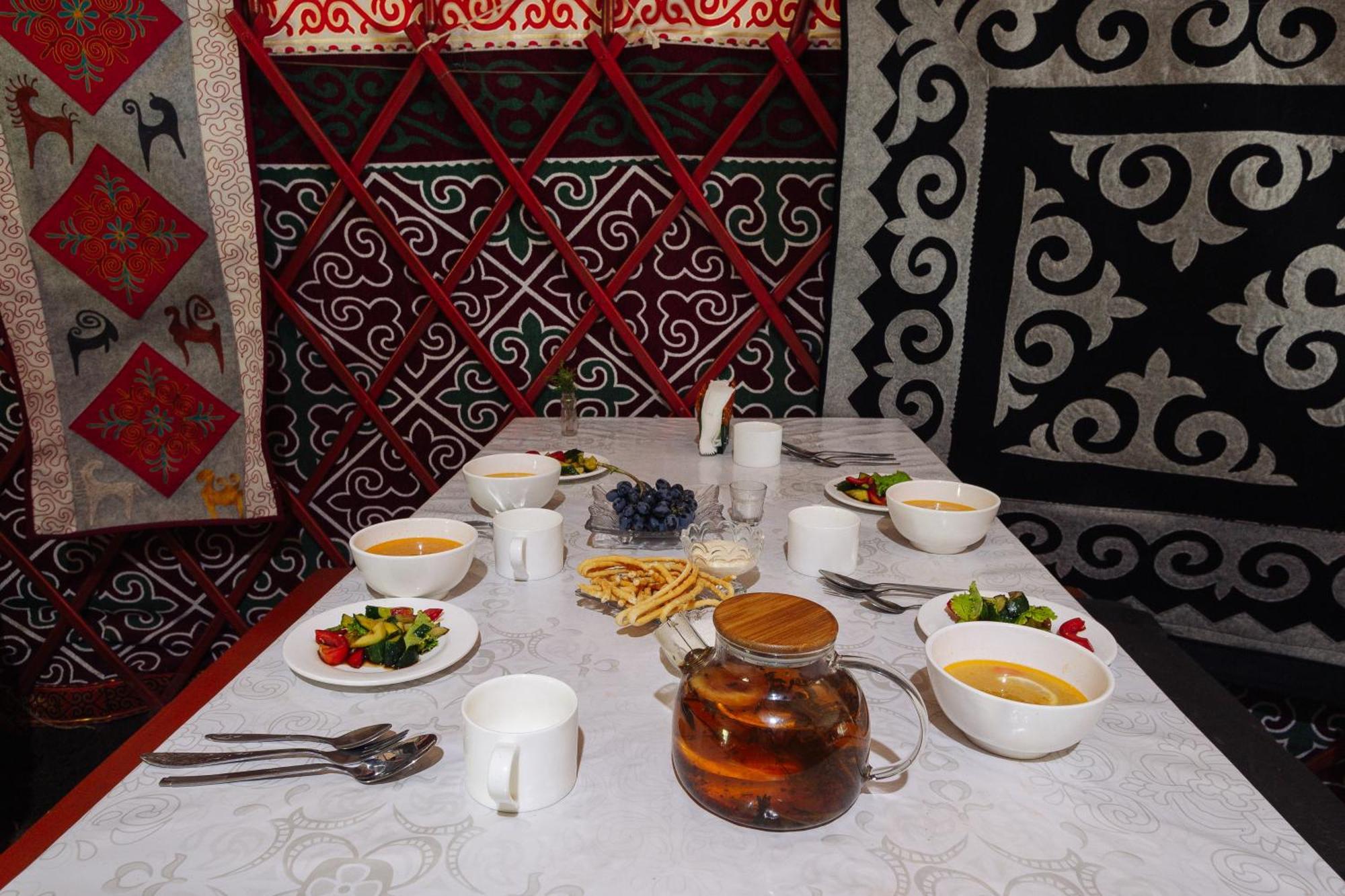 Hotel Eco Yurt Camp Arashan Teploklyuchenka Esterno foto