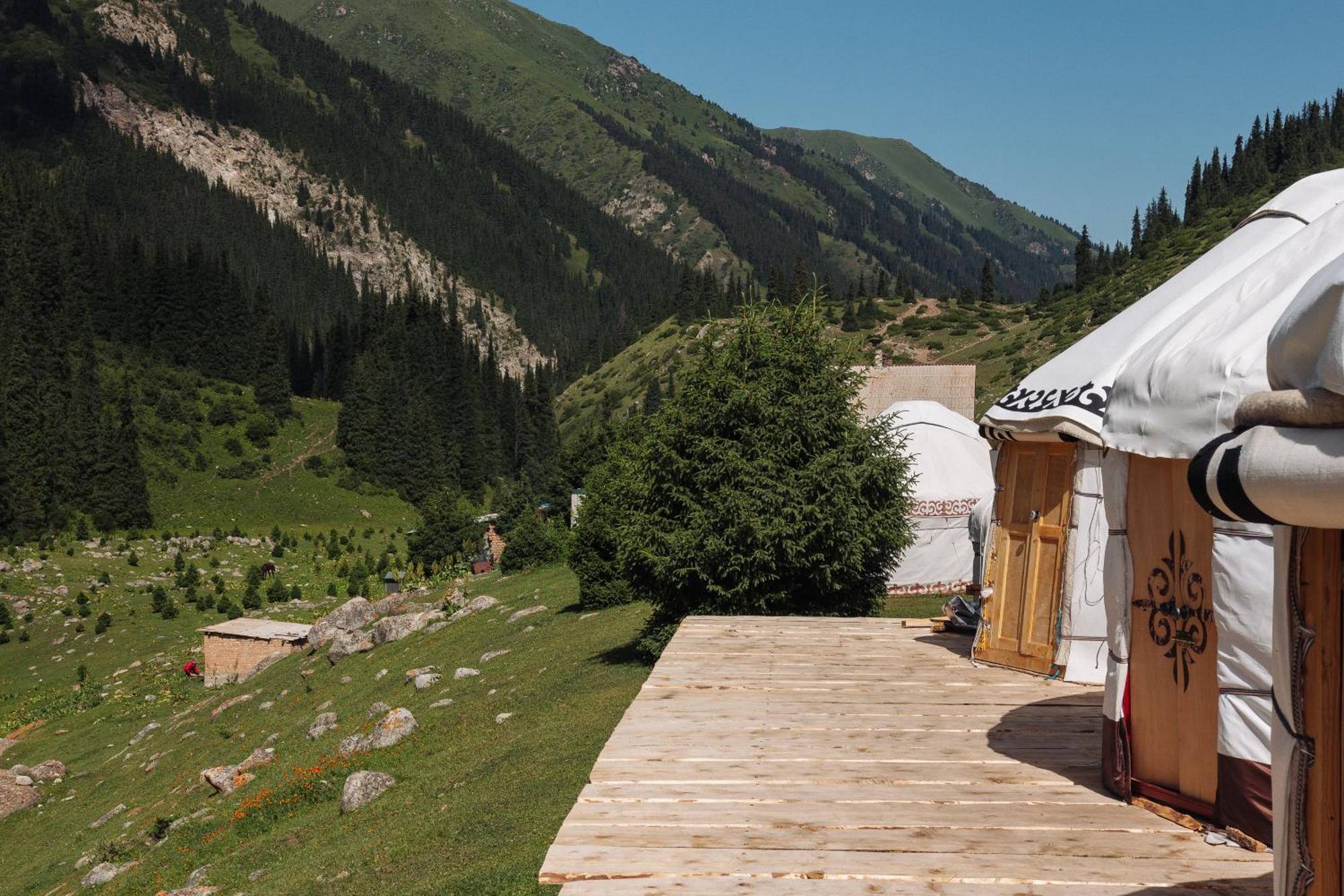 Hotel Eco Yurt Camp Arashan Teploklyuchenka Esterno foto