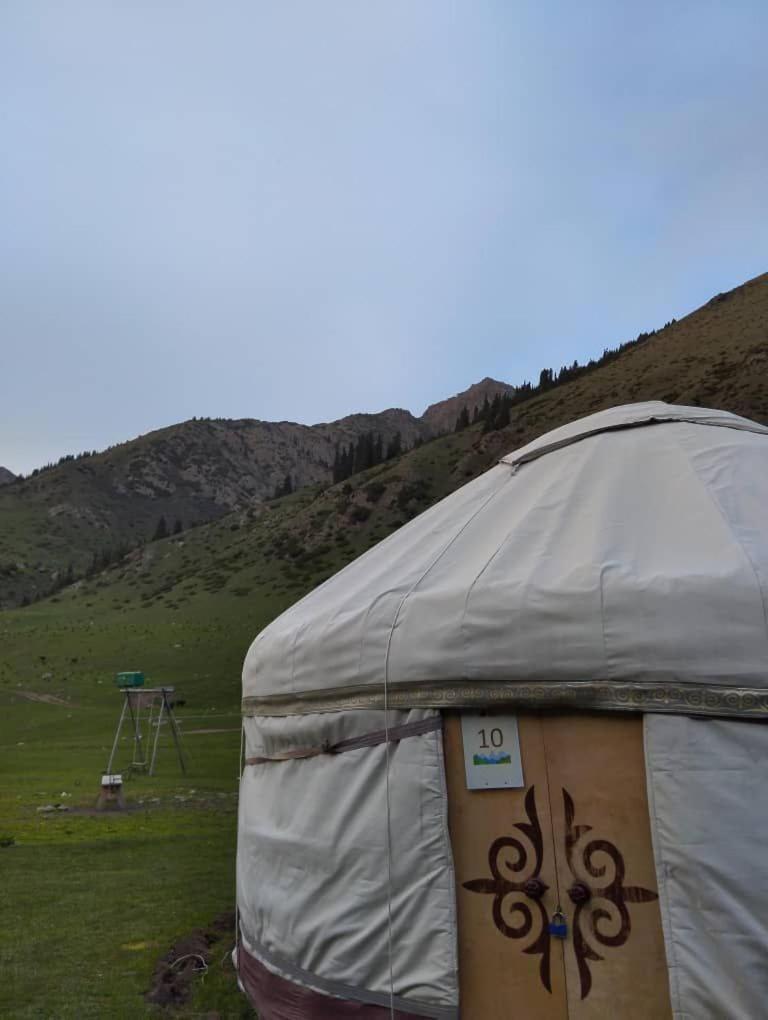 Hotel Eco Yurt Camp Arashan Teploklyuchenka Esterno foto